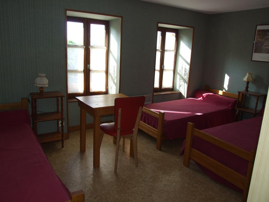 Les Deux Freres Hotel Échandelys Kültér fotó